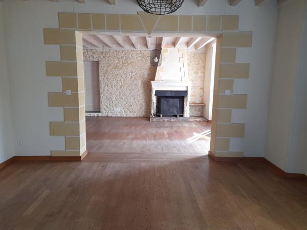 Maison
                                                                                                                                                                                                                                                                                                                        6 pièce(s)                                                                                                                                                                                                          4 chambre(s)                                                                                                                                                                                                          260  m²
