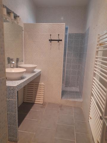 Maison
                                                                                                                                                                                                                                                                                                                        6 pièce(s)                                                                                                                                                                                                          4 chambre(s)                                                                                                                                                                                                          260  m²