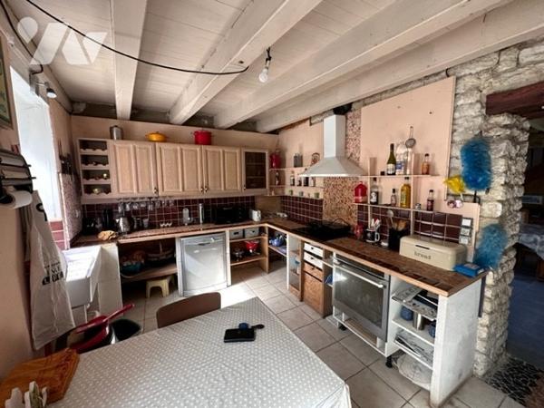 Maison avec dépendances