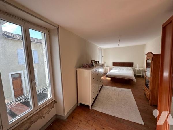 Maison avec dépendances