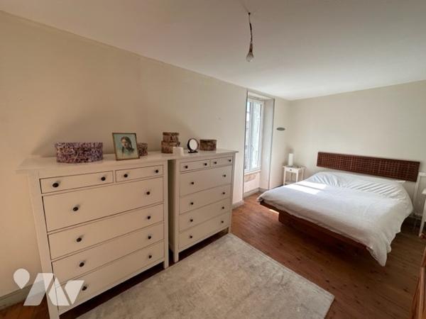 Maison avec dépendances