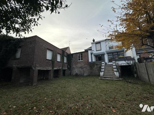 Ensemble immobilier à usage de bureaux