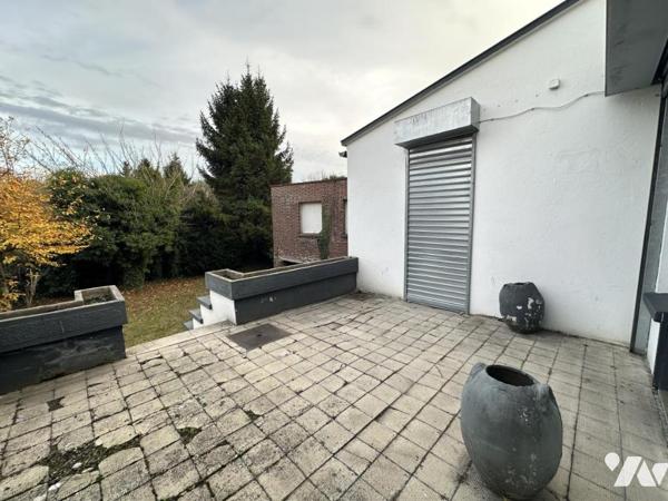 Ensemble immobilier à usage de bureaux