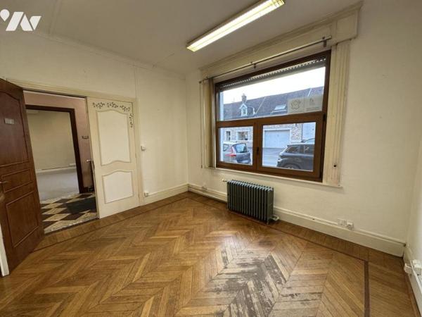 Ensemble immobilier à usage de bureaux