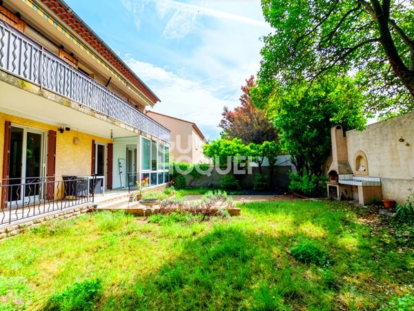 Maison/Appartement de charme avec jardin et garage - 125 m² - Proche centre de Carpentras