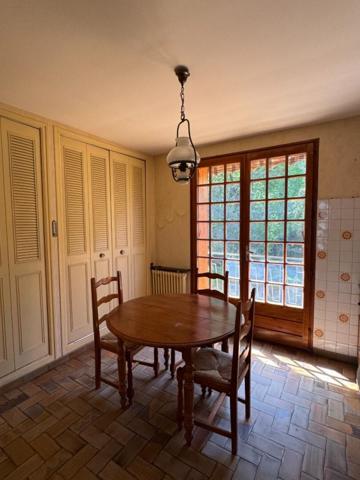 Maison à Yvrac  de 5 pièces de 99 m²  - Sous-sol - Terrain de 1453 m²