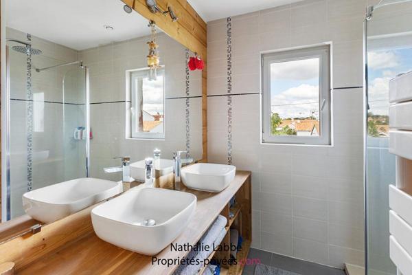 Maison Pornic 6 pièce(s) 127 m2 proche Mer, Centre , Gare et vieux Port