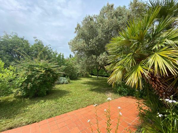 Maison à vendre    6 pièces •  Breuillet