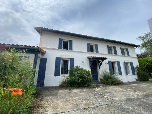 Maison à vendre    6 pièces •  Breuillet