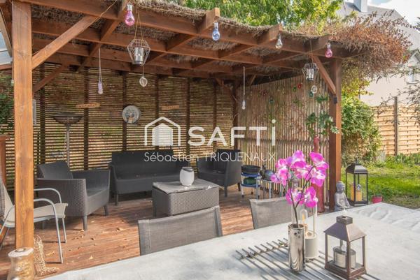 MAISON MONTREUIL JUIGNE