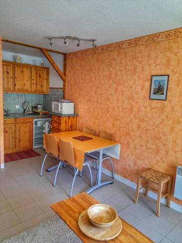 Appartement avec balcon, vue sur les sommets
