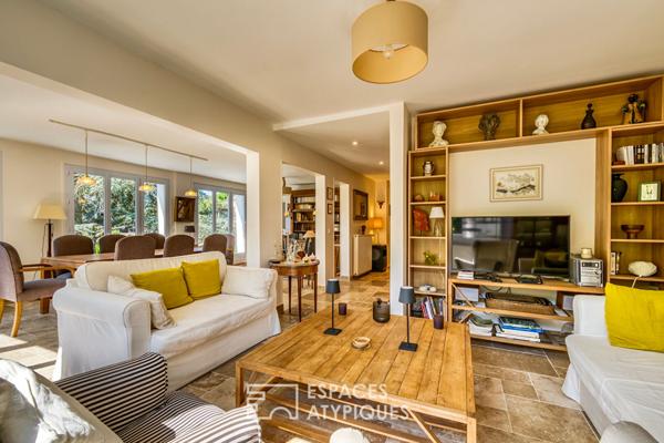 Maison des sixties rénovée, avec rivière, source et chutes d’eau privatives