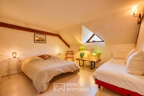 Maison des sixties rénovée, avec rivière, source et chutes d’eau privatives