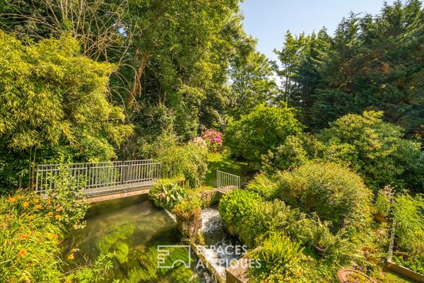 Maison des sixties rénovée, avec rivière, source et chutes d’eau privatives