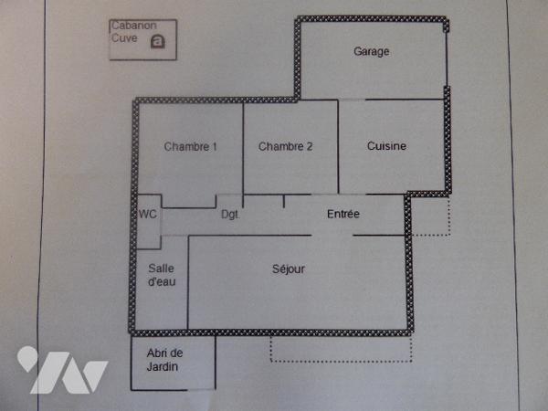Villa plain pied en quartier calme avec garage et cabanon, sur un terrain clos et arboré de 492 m².