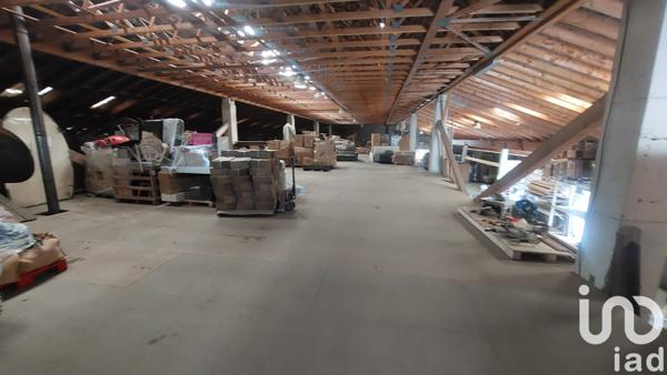 Immeuble à vendre 1 873 m² Générac