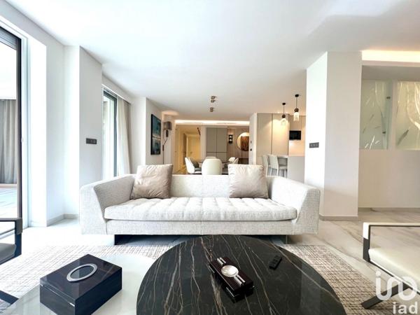 Appartement 3 pièces de 127 m² à Cannes (06400)