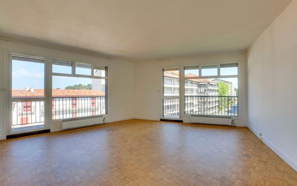 Appartement à vendre    4 pièces • 97,61 m2 Saint-Jean-de-Luz