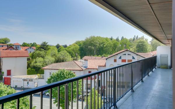 Appartement à vendre    4 pièces • 97,61 m2 Saint-Jean-de-Luz