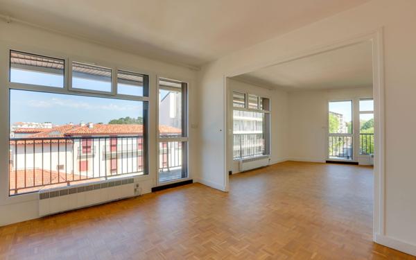Appartement à vendre    4 pièces • 97,61 m2 Saint-Jean-de-Luz