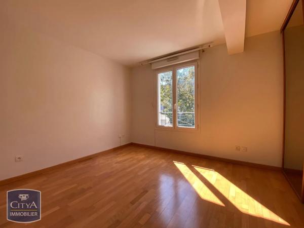 Appartement à louer 3 pièces 75m² Arpajon (91290)