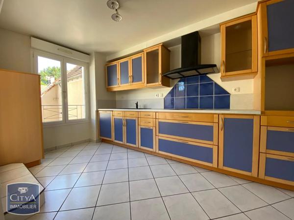 Appartement à louer 3 pièces 75m² Arpajon (91290)