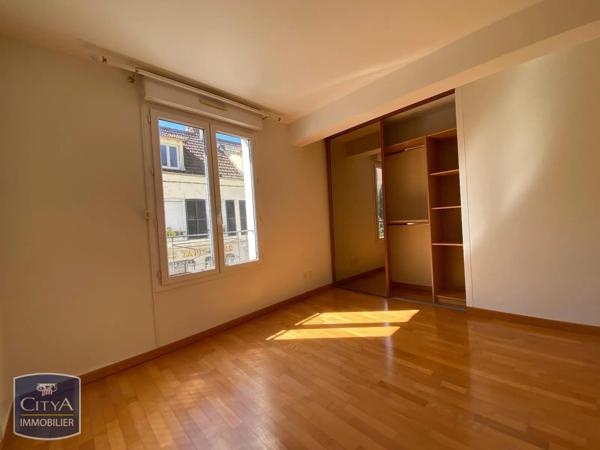 Appartement à louer 3 pièces 75m² Arpajon (91290)
