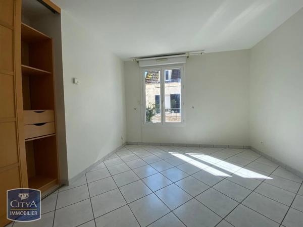 Appartement à louer 3 pièces 75m² Arpajon (91290)