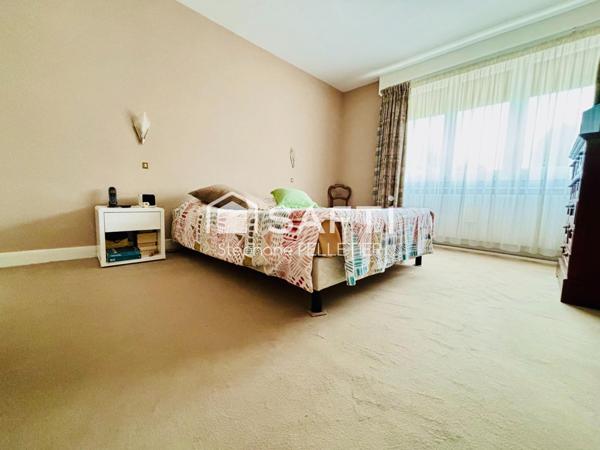 Maison180 m² à Soisy-sur-Seine, terrain 985 m²