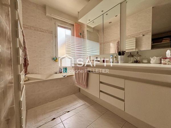 Maison180 m² à Soisy-sur-Seine, terrain 985 m²