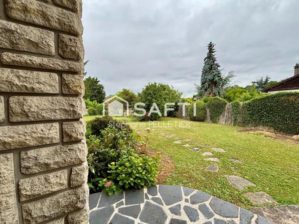 Maison180 m² à Soisy-sur-Seine, terrain 985 m²