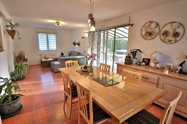 Maison de plain-pied 130 m² – 4 chambres - Terrain plat 10 ares