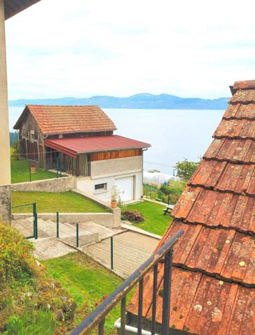 3 kilomètre de la frontière