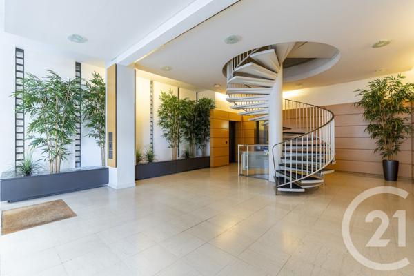 Appartement F3 à vendre  3 pièces - 68,81 m2 PARIS - 75006