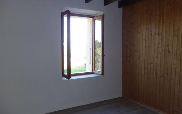 Maison à louer    4 pièces •  Viuz-la-Chiésaz