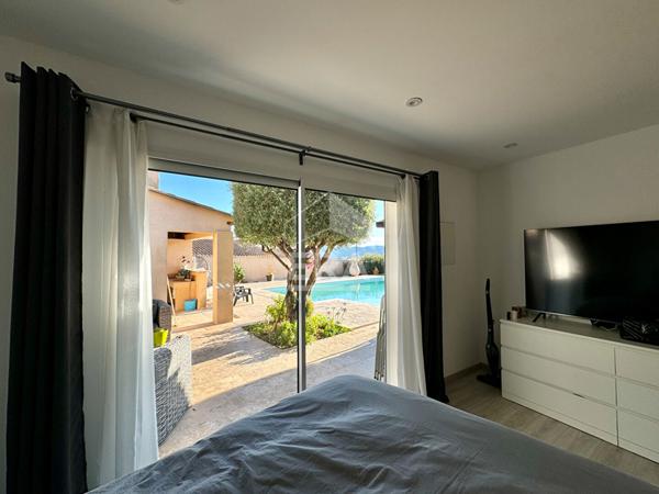 Maison Ceyreste 9 pièce(s) 212 m2