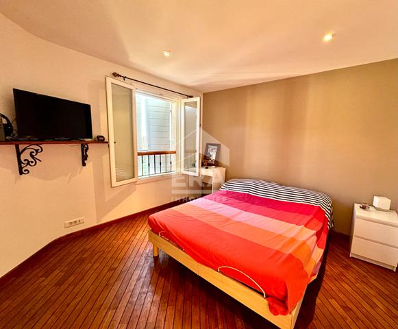 Maison Ceyreste 9 pièce(s) 212 m2