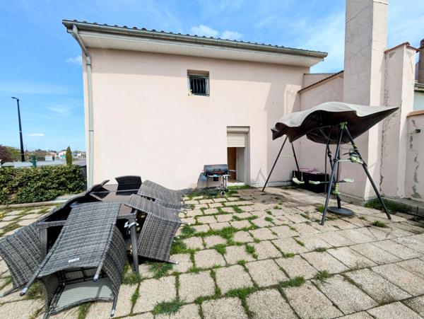 Maison à vendre 0 pièces SURY LE COMTAL (42)