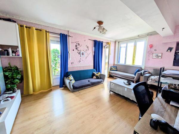 Maison à vendre 0 pièces SURY LE COMTAL (42)