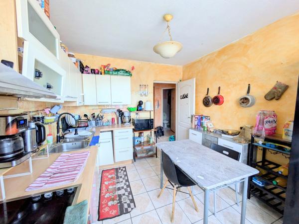 Maison à vendre 0 pièces SURY LE COMTAL (42)