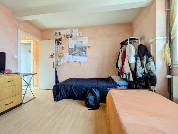 Maison à vendre 0 pièces SURY LE COMTAL (42)