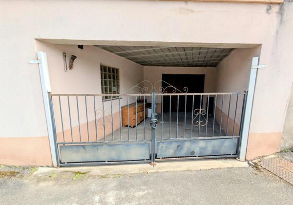 Maison à vendre 0 pièces SURY LE COMTAL (42)