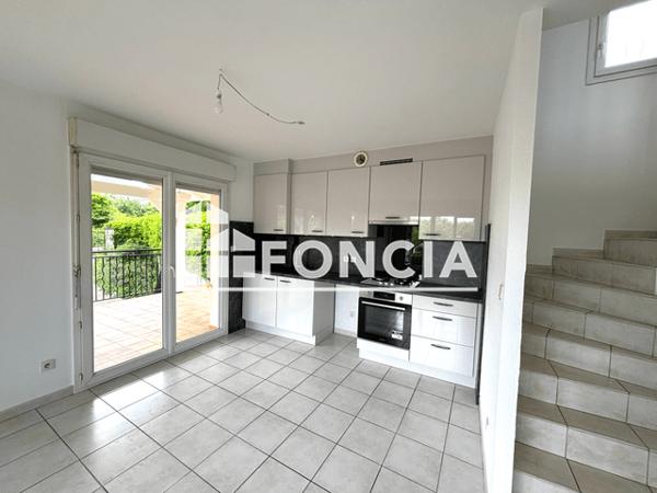 Location Maison 5 pièces 98.3 m² - LA FERME La Buisse 38500