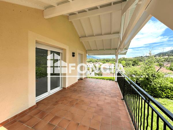 Location Maison 5 pièces 98.3 m² - LA FERME La Buisse 38500