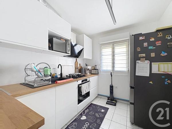 Maison à vendre  5 pièces - 86,99 m 2   COMBS LA VILLE  - 77