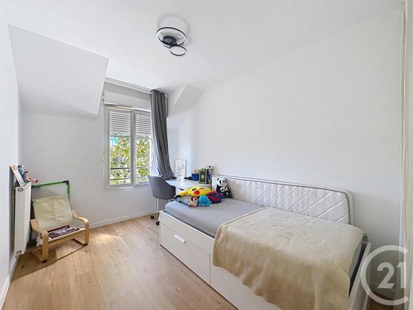 Maison à vendre  5 pièces - 86,99 m 2   COMBS LA VILLE  - 77