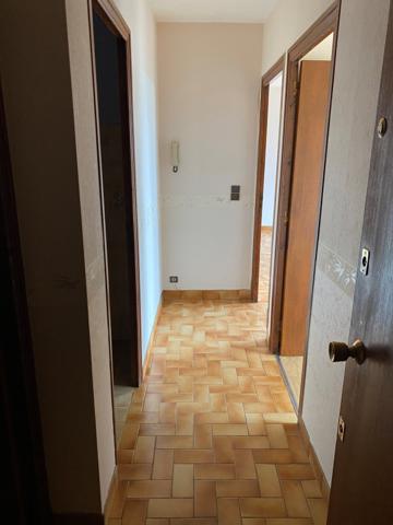 Appartement au 2ème étage à rafraichir