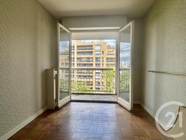 Appartement F4 à vendre  5 pièces - 96,81 m 2   PARIS  - 75012