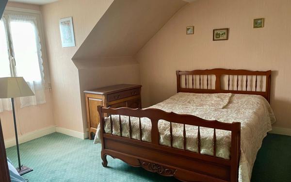 Maison à vendre    5 pièces • 106,88 m2 Viroflay