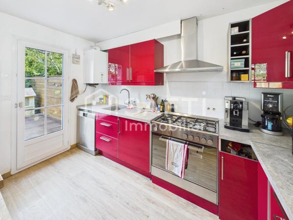 Maison 5 pièces – 97 m² , sur un terrain de 200 M2 - Saint-Médard-en-Jalles (33160)